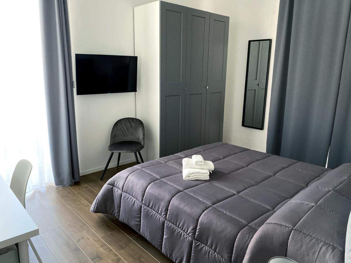 Business Home Via Isonzo B&B Foggia Exterior photo