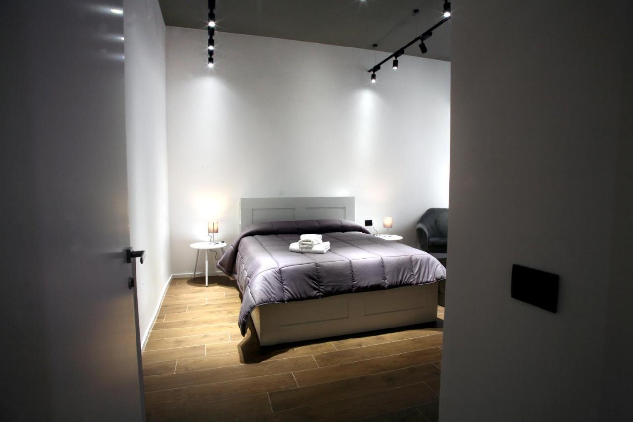 Business Home Via Isonzo B&B Foggia Exterior photo