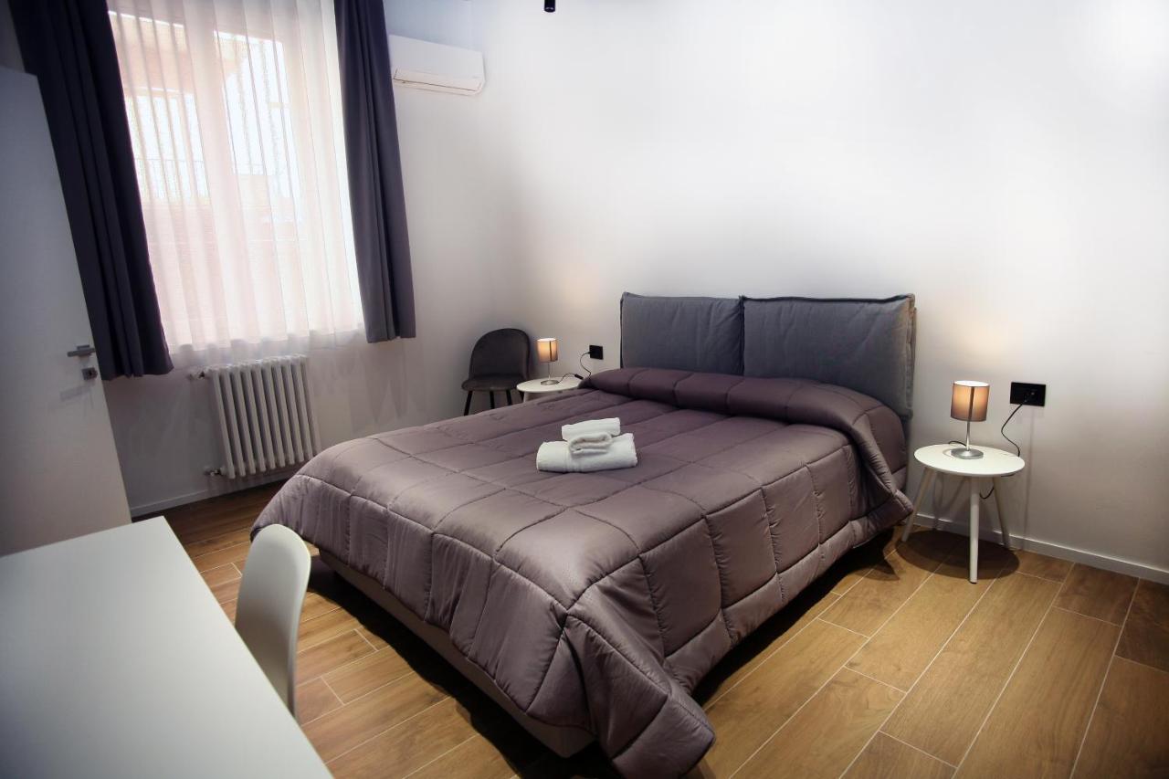 Business Home Via Isonzo B&B Foggia Exterior photo